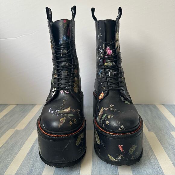R13 Rocker Chic Double Stack Platform Boots US 8 EU 38 Black w/ Floral Design - Picture 11 of 13